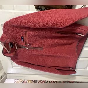 Patagonia women’s fleece, pink, Large, perfect condition